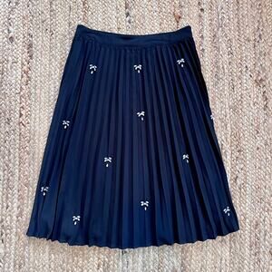 Modern JOA Los Angeles NWT black pleated skirt